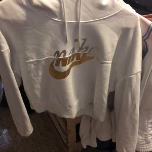 Crop Nike sweatshirt